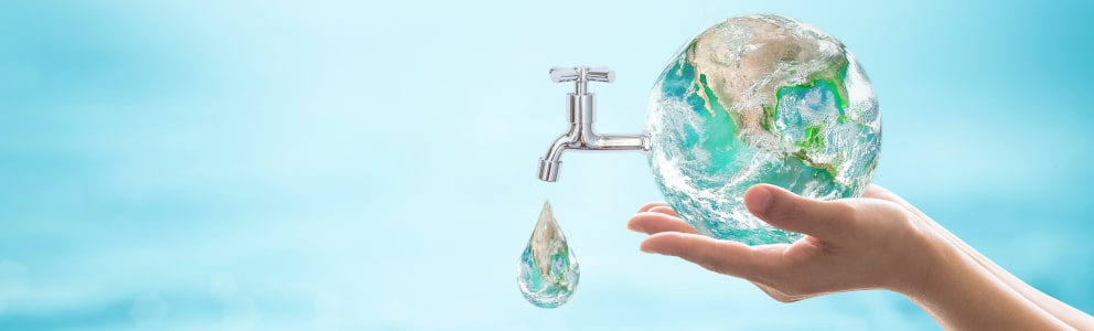 Wassersparen entlastet das Klima und schont unsere Haushaltskasse, vor allem wenn wir weniger Warmwasser verbrauchen.