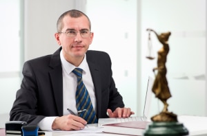 Welche Aufgaben hat ein Insolvenzgericht?