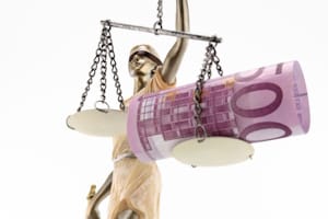 Den Streitwert der Erinnerung gemäß § 766 ZPO behält bei Begründetheit der Schuldner.