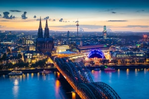 Auch ein Anwalt kann eine Schuldnerberatung in Köln mit Ihnen durchführen.