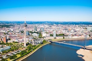 Für eine Schuldenberatung in Düsseldorf ist die Mithilfe der Schuldner wichtig.