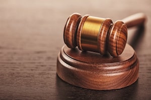 Insolvenzbetrug: Welche Strafe droht, hängt vom verübten Tatbestand ab.