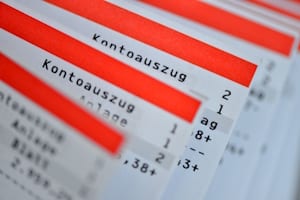 Ratenkredit und Dispokredit unterscheiden sich grundlegend in den Konditionen.