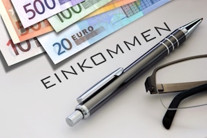 Was wird auf die Grundsicherung angerechnet? Verschiedene Einkommensarten gehören dazu.